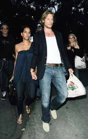 halle-berry-bowl-778-4.jpg