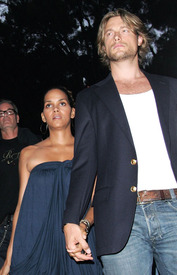 halle-berry-bowl-778-8.jpg