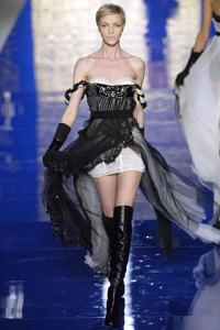 maria_Blumarine_Fall_2006_Ready_to_Wear3.jpg