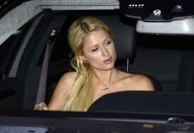 Paris Hilton - leaving Nobu-Restaurant in Malibu (5).jpg