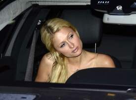 Paris Hilton - leaving Nobu-Restaurant in Malibu (6).jpg