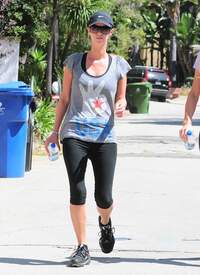 Paris and Nicky Hilton_TooktimethismorningtotakeajogthroughtheirLosAngelsJuly202019697.jpg