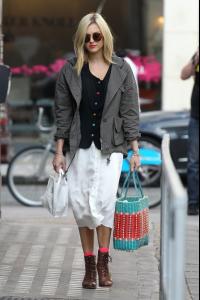 post-38290-0-62432300-1342053355_thumb.j