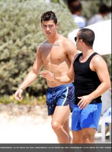 post-46782-0-22590300-1342471298_thumb.j