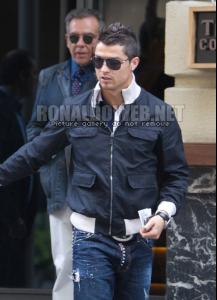 post-46782-0-92819400-1342471686_thumb.j