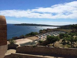 post-87508-0-97372400-1406225411_thumb.j