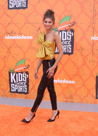 Zendaya 2 29.jpg