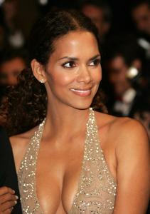 HalleBerry_Barson_8735176.jpg