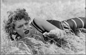 milla_Vogue_IT_Sep_2000__I_love_that_look___lindbergh_claire8.jpg