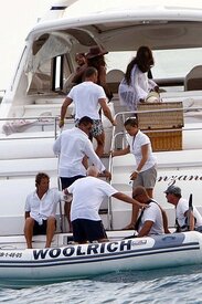 Naomi_Campbell_off_the_coast_of_Ibiza_Spain_06.jpg