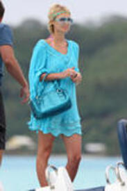 th_paris_hilton_one_piece_bikini_in_bora_bora_hq_08.jpg