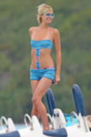 th_paris_hilton_one_piece_bikini_in_bora_bora_hq_10.jpg