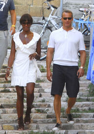 Naomi_Campbell_Vacations_In_Tuscany_Italy_06.jpg