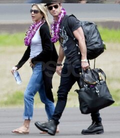 Jennifer-Aniston-Justin-Theroux-Pictures-Hawaii.JPG
