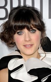ZooeyDeschanel_OurIdiotBrotherpremiere_Hollywood_160811_553.jpg