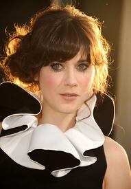 ZooeyDeschanel_OurIdiotBrotherpremiere_Hollywood_160811_563.jpg