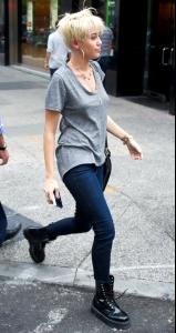 post-38290-0-30638800-1346060496_thumb.j