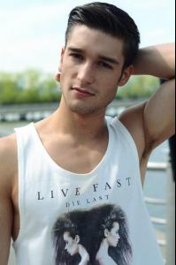 post-60960-0-55953100-1344880209_thumb.j