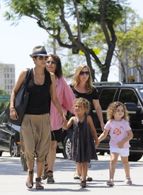 Hale Berry seen at Tha Ahmanson theatre 12.8.2012_06.jpg