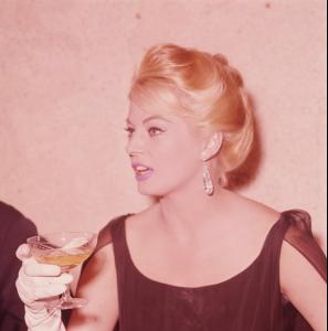 post-27165-0-36100000-1376241940_thumb.j