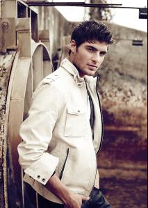 post-61227-0-35893900-1377602157_thumb.j