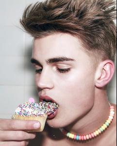 post-60009-0-76948800-1409425079_thumb.j