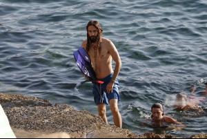 post-87508-0-67587100-1407186799_thumb.j