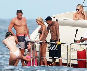 post-46718-0-15128700-1439464756_thumb.j