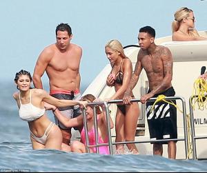 post-46718-0-59962400-1439464754_thumb.j