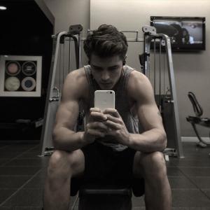 post-71675-0-55169100-1439575611_thumb.j