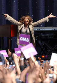 whitney_houston_performs_gma_tikipeter_celebritycity_002.jpg