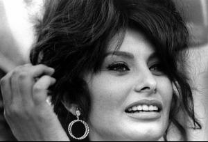 Sophia Loren 1962 560pW.jpg