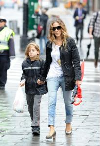 post-3127-0-59191000-1348832225_thumb.jp