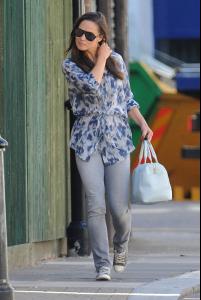 post-38290-0-47740400-1348229355_thumb.j