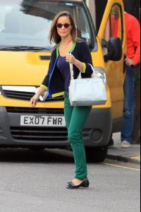 post-38290-0-70885600-1348229870_thumb.j