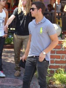 post-56515-0-74060800-1348369023_thumb.j