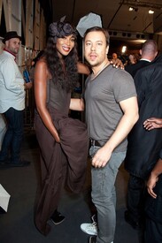 Naomi_Campbell_at_the_Igor_Chapurin_Show_21.jpg