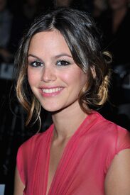 RachelBilson_ChristianDiorReadytoWearSS2011Show_Paris_011010_055.jpg