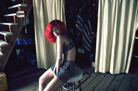RihannaBillboardMagazinePhotoshoot2010_02.jpg