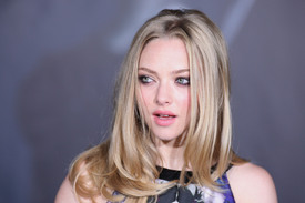 amanda_seyfried_in_time_premiere_003.JPG