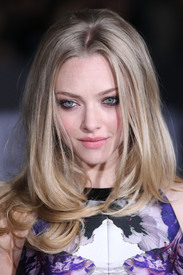 amanda_seyfried_in_time_premiere_035.jpg