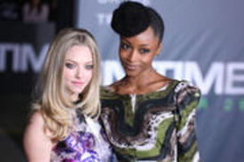 th_amanda_seyfried_in_time_premiere_156.jpg
