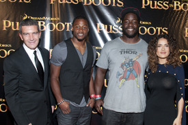 Salma Hayek at the premiere of Puss in Boots in San Francisco 19.10.2011_05.jpg