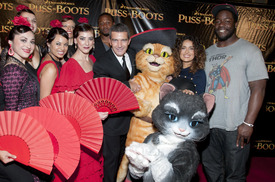 Salma Hayek at the premiere of Puss in Boots in San Francisco 19.10.2011_06.jpg
