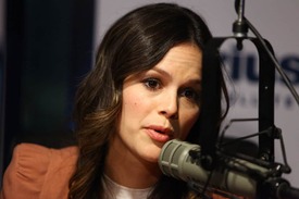 rachel_bilson_siriusxm_studio_05.jpg