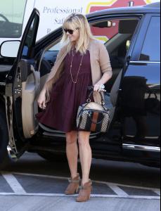 post-38290-0-04932900-1351437300_thumb.j