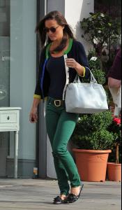 post-38290-0-26431300-1349447242_thumb.j