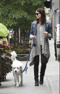 post-38290-0-38302700-1350579818_thumb.j