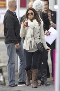 post-38290-0-45899200-1349775484_thumb.j