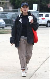 post-38290-0-64083200-1351080368_thumb.j